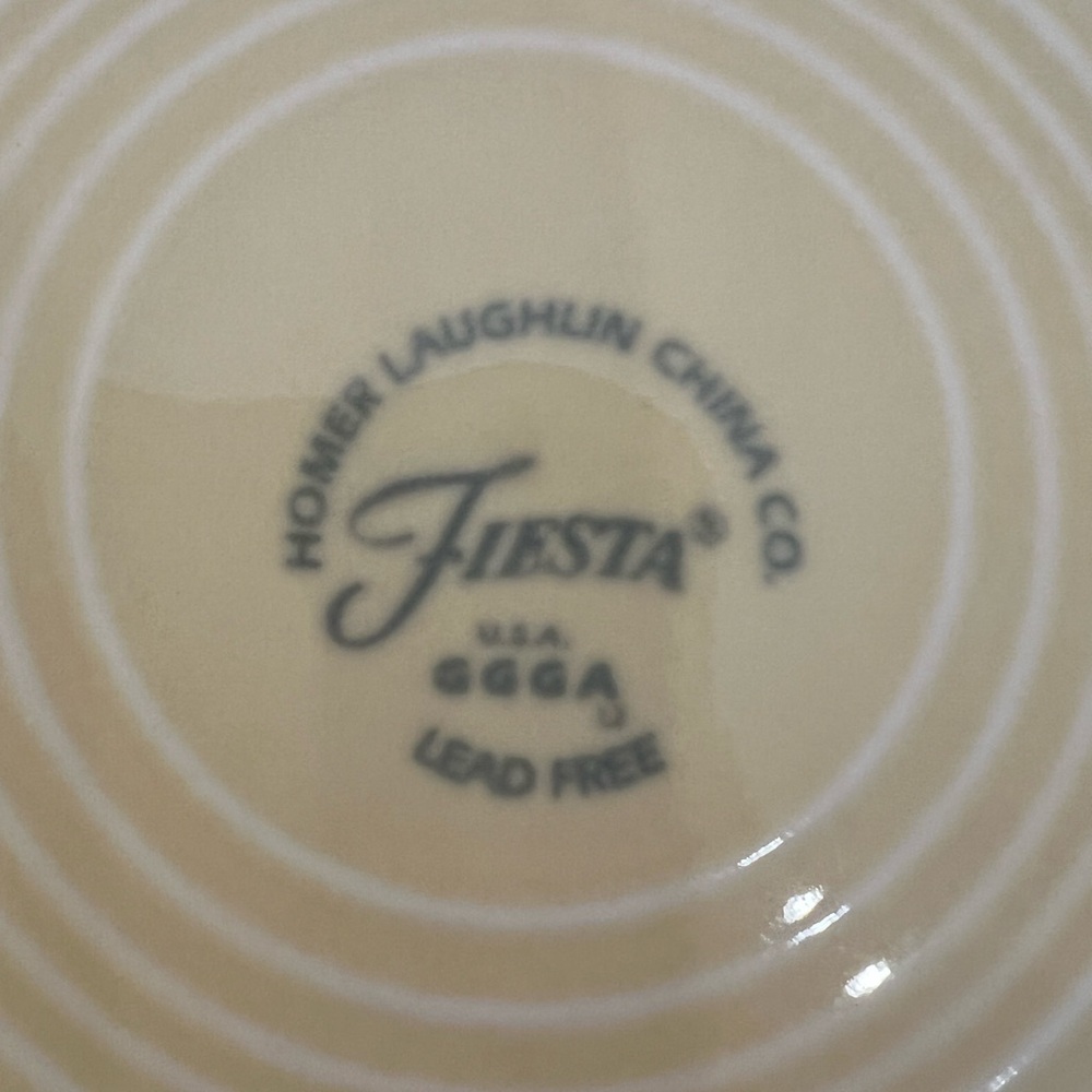Fiesta Ware Ivory Salad Dessert Plates Set Of 6 Pale Yellow Homer Laughlin VTG - Picture 4 of 7